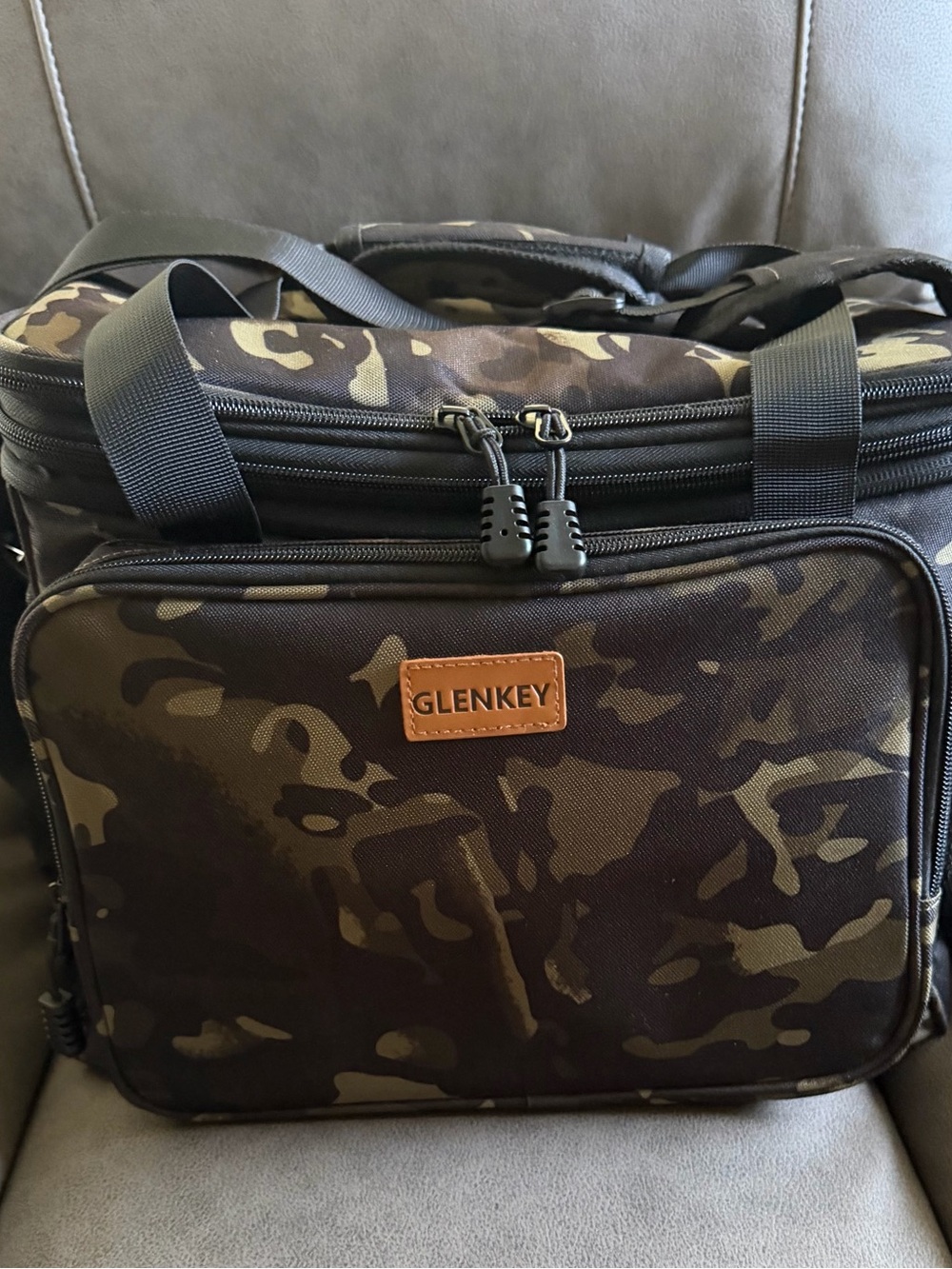 Camo cooler Bag in Dark Green/Brown